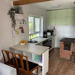 Seaside Retreat With Hot Tub,sauna, Pool & Bbq *
