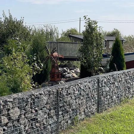 Seaside Retreat With Hot Tub,sauna, Pool & Bbq Vikendica