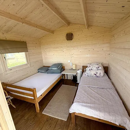 Seaside Retreat With Hot Tub,sauna, Pool & Bbq *