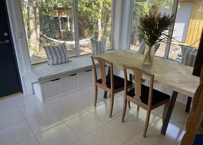 Seaside Retreat With Hot Tub,sauna, Pool & Bbq Lao