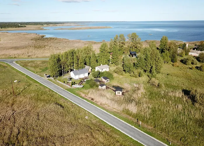 Seaside Retreat With Hot Tub,sauna, Pool & Bbq Vikendica Lao