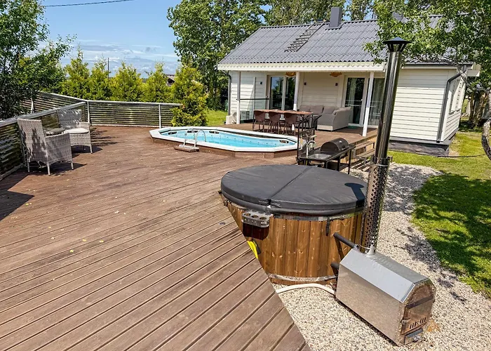 Vikendica Seaside Retreat With Hot Tub,sauna, Pool & Bbq *